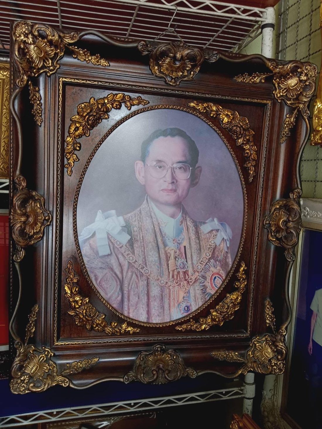 A high quality solid wood Louis frame